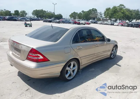 2005 Mercedes-Benz C 320 Luxury/Sport from USA, damaged, VIN WDBRF64J45F610076